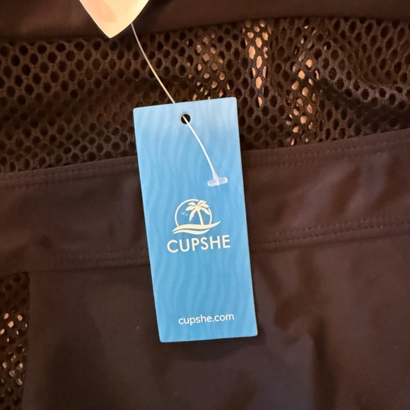 NWT Cupshe Black One Piece Swimsuit with Deep V-neckline - Picture 3 of 5